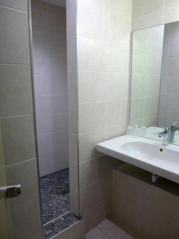 Hyp'Hotel Saint-Marcellin  Esterno foto